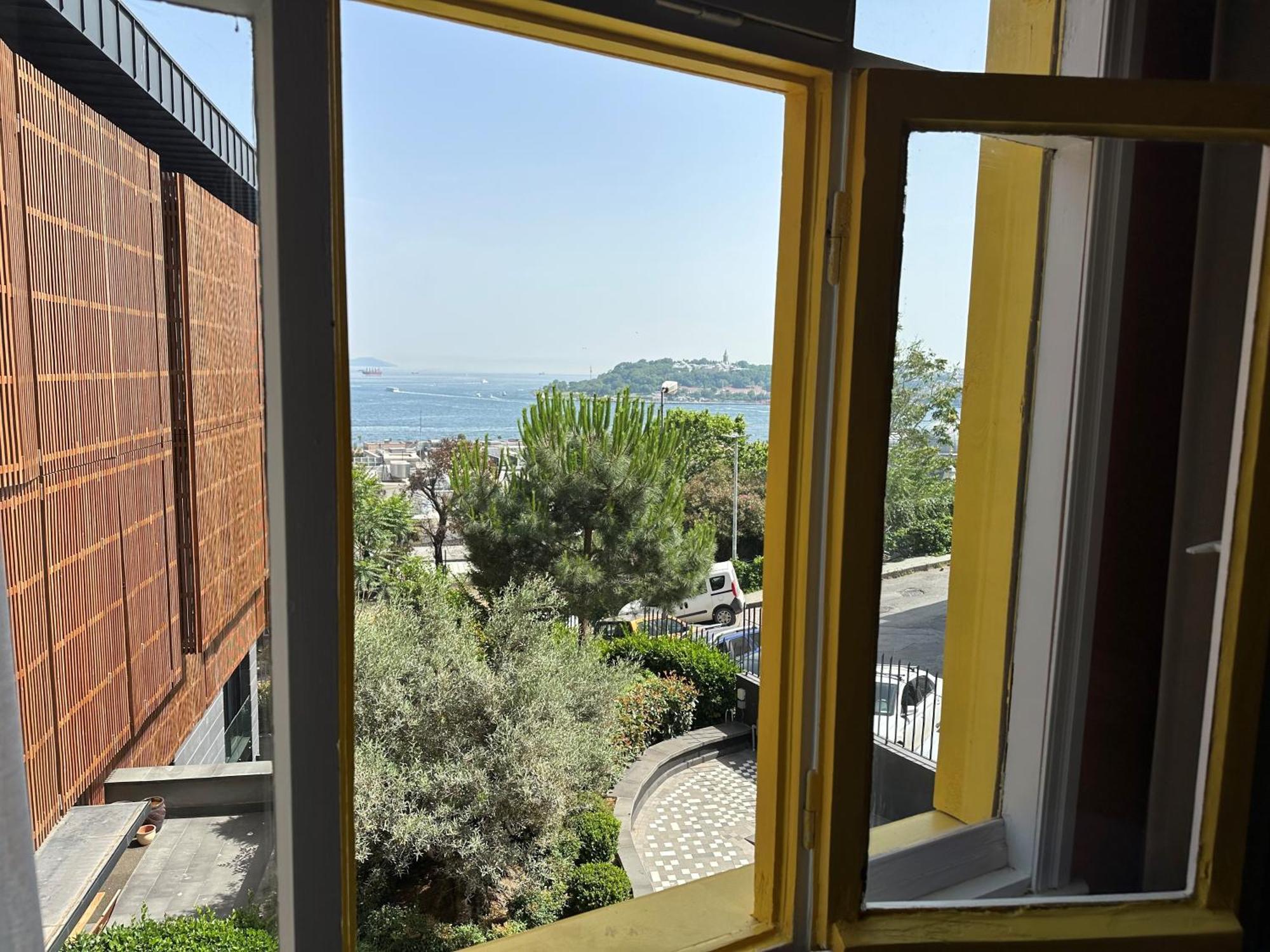 Fragments Hotel Istanbul Rom bilde